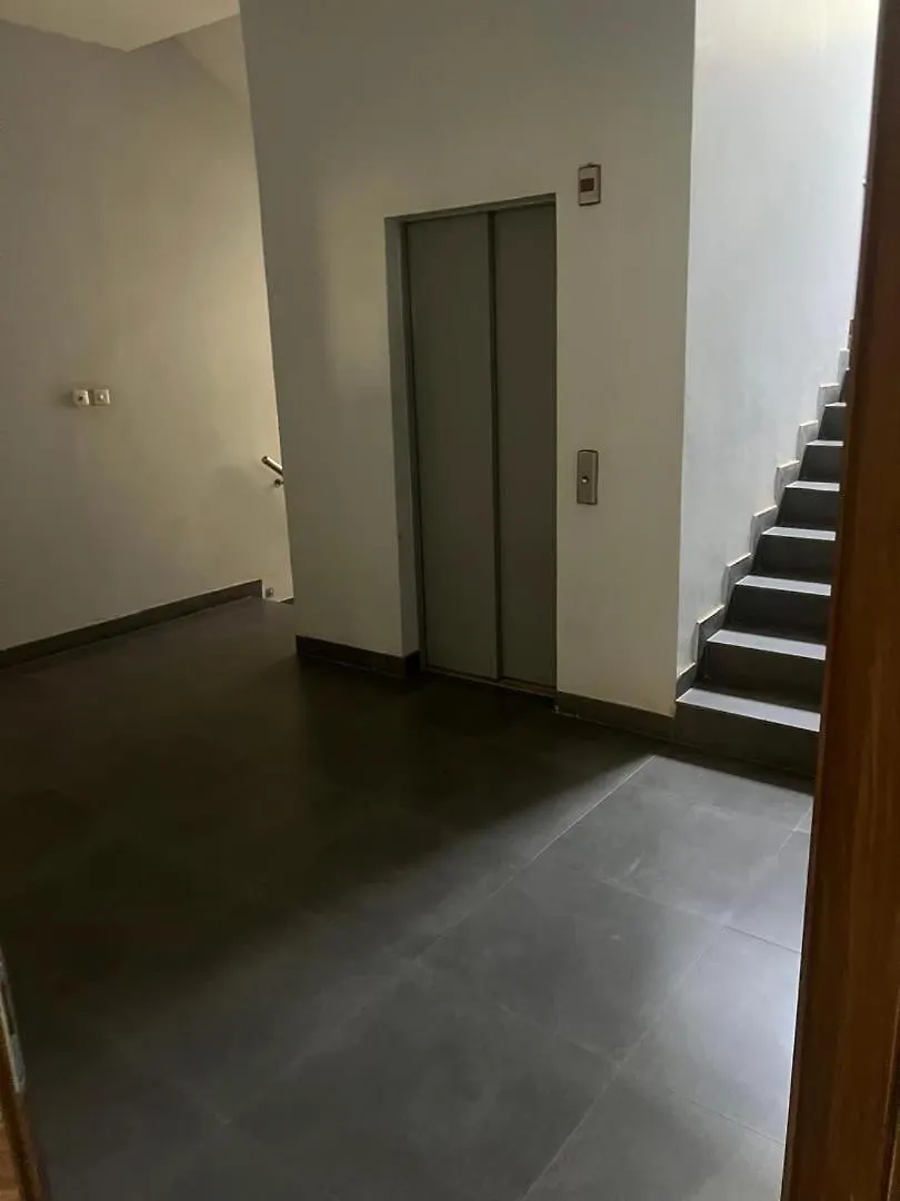 Appartement F4 Luxe - 3 Chambres Avec Jardin - Almadies Dakar Apartment