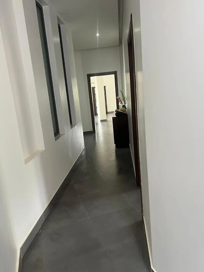 Apartment Appartement F4 Luxe - 3 Chambres Avec Jardin - Almadies Dakar