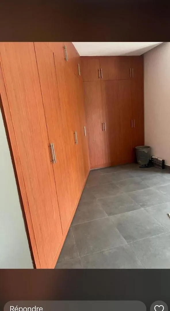 Appartement F4 Luxe - 3 Chambres Avec Jardin - Almadies Dakar Apartment